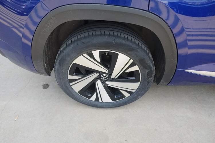Used Volkswagen Teramont X 2021 380TSI Four-Wheel Drive Prestige Luxury Edition Right Rear Wheel Hub