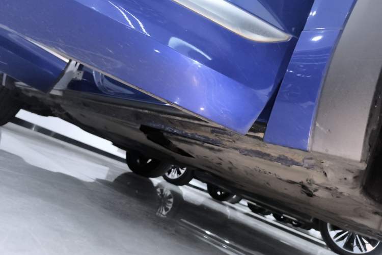 Used Volkswagen Teramont X 2021 380TSI Four-Wheel Drive Prestige Luxury Edition Right Side Sill