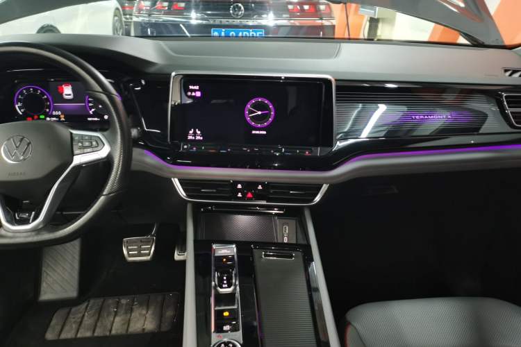 Used Volkswagen Teramont X 2021 380TSI Four-Wheel Drive Prestige Luxury Edition Audio And AC Panel