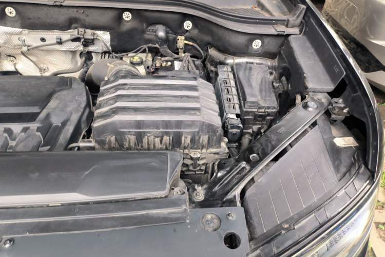 Used Volkswagen Teramont X 2021 380TSI Four-Wheel Drive Luxury Edition Engine Bay Left