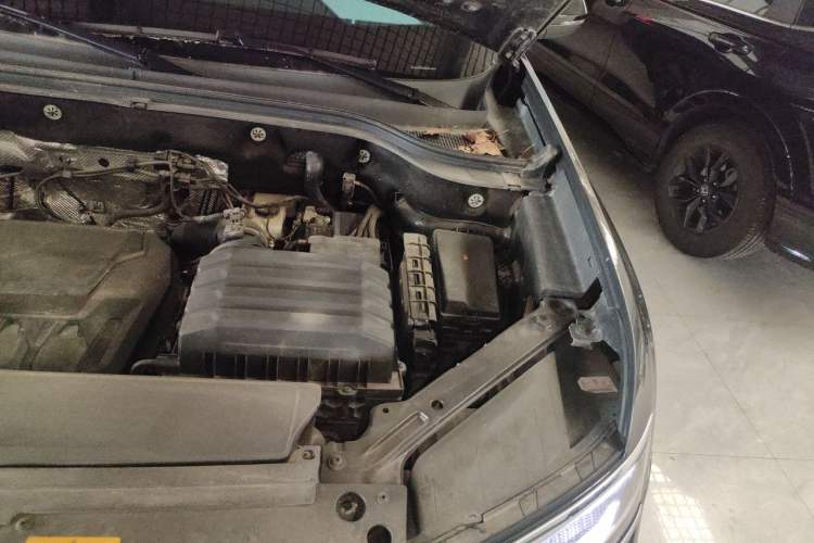 Used Volkswagen Teramont X 2021 330TSI Two-Wheel-Drive Prestige Luxury Edition Engine Bay Left