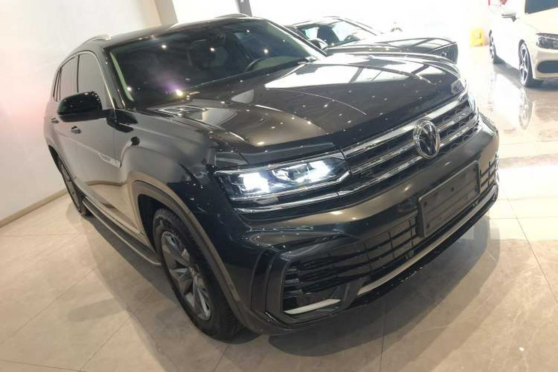 Used Volkswagen Teramont X 2021 330TSI Two-Wheel-Drive Luxury Edition Front Right 45 Deg