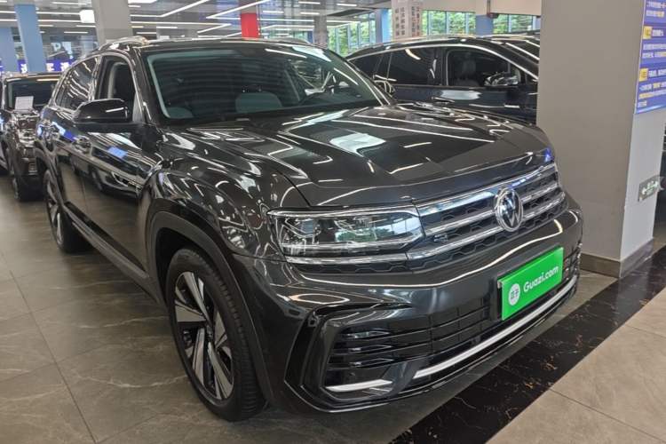 Used Volkswagen Teramont X 2021 380TSI Four-Wheel Drive Luxury Edition Front Right 45 Deg