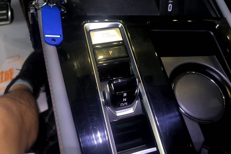 Used Volkswagen Teramont X 2021 380TSI Four-Wheel Drive Luxury Edition Gear Lever