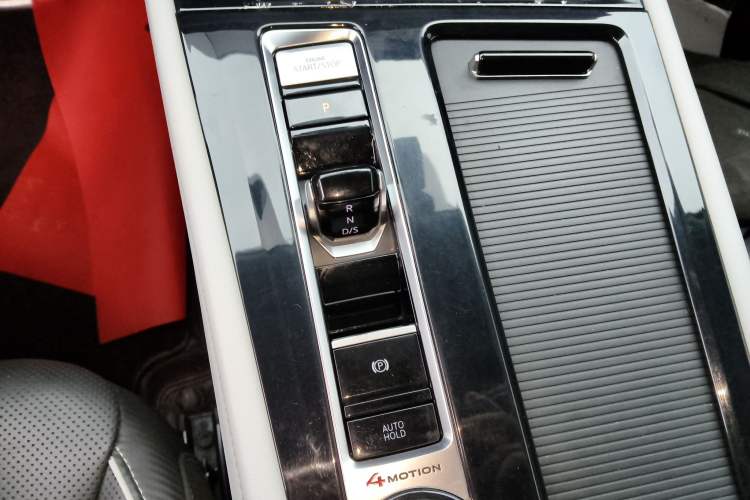 Used Volkswagen Teramont X 2021 380TSI Four-Wheel Drive Prestige Luxury Edition Gear Lever