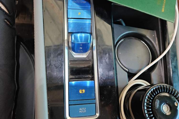 Used Volkswagen Teramont X 2021 330TSI Two-Wheel-Drive Luxury Edition Gear Lever