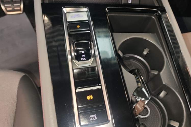 Used Volkswagen Teramont X 2021 380TSI Four-Wheel Drive Luxury Edition Gear Lever