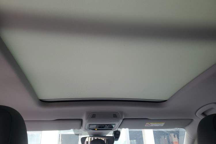 Used Volkswagen Teramont X 2021 330TSI Two-Wheel-Drive Prestige Luxury Edition Headliner