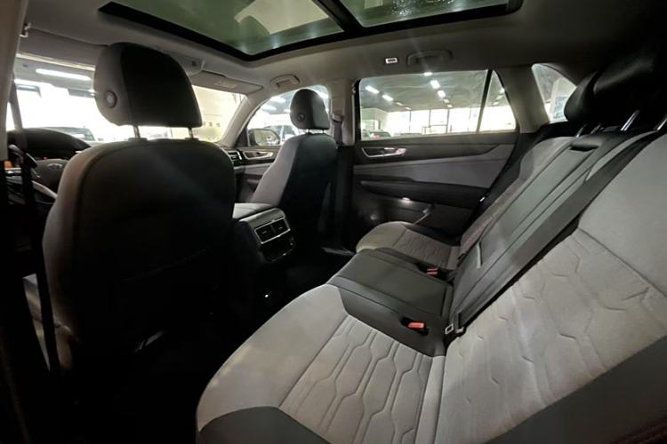Used Volkswagen Teramont X 2021 330TSI Two-Wheel-Drive Luxury Edition Interior 2