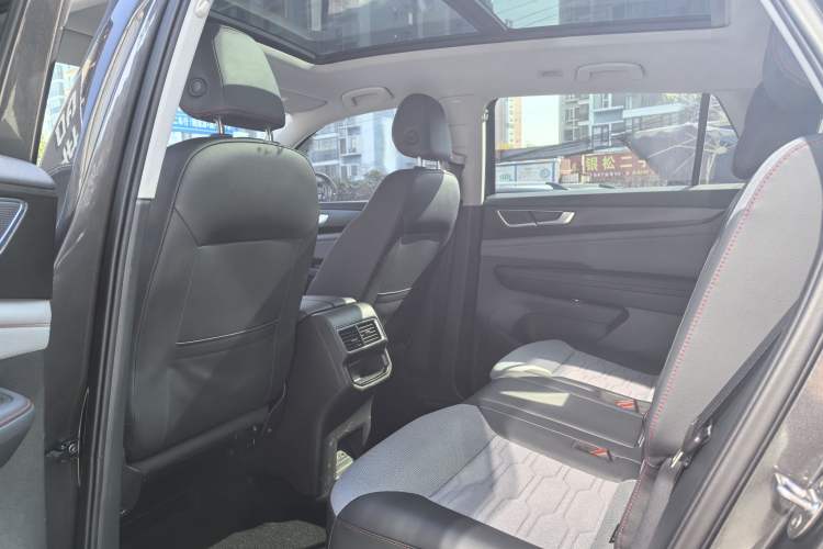 Used Volkswagen Teramont X 2021 330TSI Two-Wheel-Drive Luxury Edition Interior 3