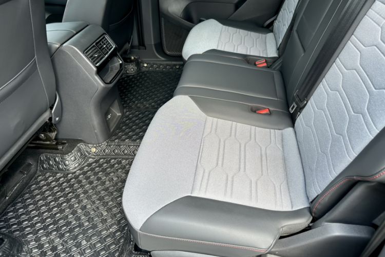 Used Volkswagen Teramont X 2021 330TSI Two-Wheel-Drive Luxury Edition Interior 7