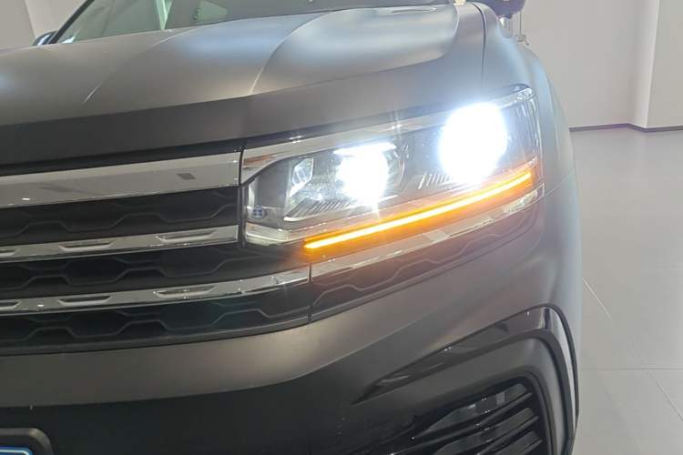 Used Volkswagen Teramont X 2021 380TSI Four-Wheel Drive Midnight Edition Left Front Headlight