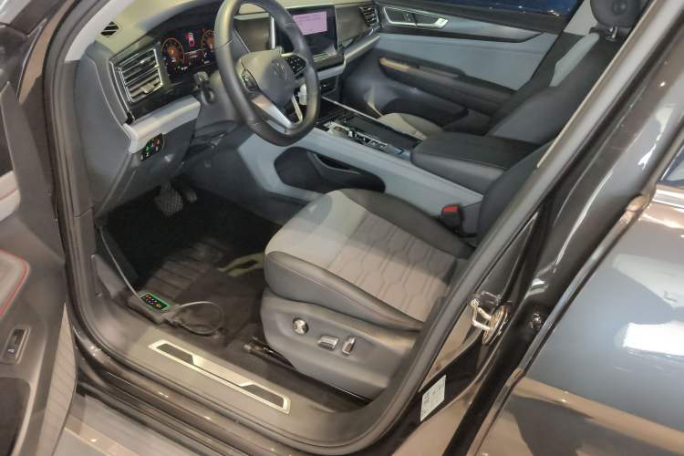 Used Volkswagen Teramont X 2021 330TSI Two-Wheel-Drive Luxury Edition Left Front Seat