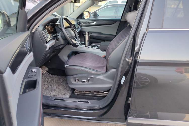 Used Volkswagen Teramont X 2021 380TSI Four-Wheel Drive Luxury Edition Left Front Seat