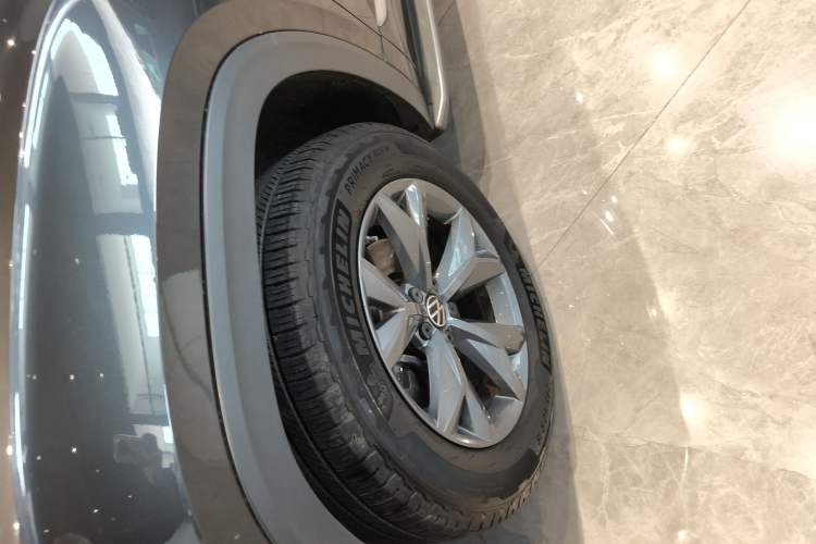 Used Volkswagen Teramont X 2021 330TSI Two-Wheel-Drive Luxury Edition Left Front Wheel Hub