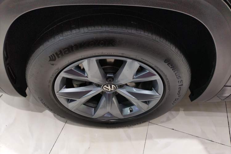Used Volkswagen Teramont X 2021 330TSI Two-Wheel-Drive Luxury Edition Left Front Wheel Hub