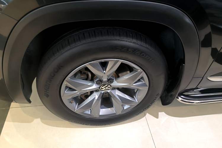 Used Volkswagen Teramont X 2021 380TSI Four-Wheel Drive Luxury Edition Left Front Wheel Hub