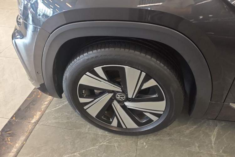 Used Volkswagen Teramont X 2021 380TSI Four-Wheel Drive Luxury Edition Left Front Wheel Hub