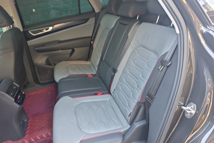 Used Volkswagen Teramont X 2021 380TSI Four-Wheel Drive Midnight Edition Left Rear Seat