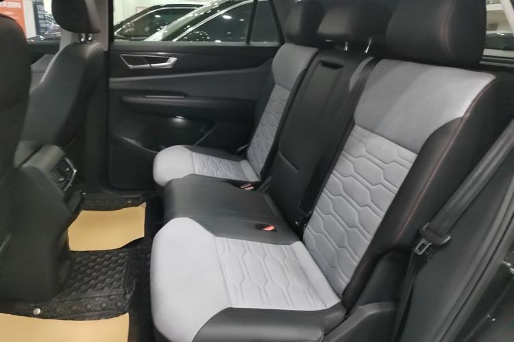 Used Volkswagen Teramont X 2021 330TSI Two-Wheel-Drive Luxury Edition Left Rear Seat