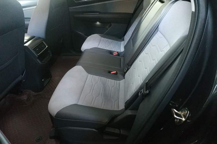 Used Volkswagen Teramont X 2021 380TSI Four-Wheel Drive Luxury Edition Left Rear Seat
