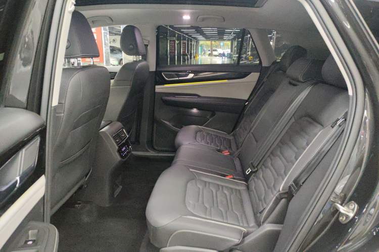 Used Volkswagen Teramont X 2021 530 V6 Four-Wheel Drive Prestige Luxury Edition Left Rear Seat