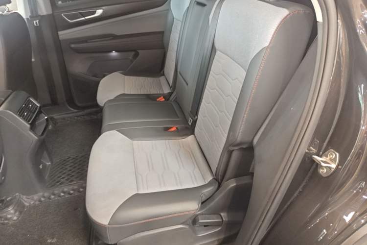 Used Volkswagen Teramont X 2021 380TSI Four-Wheel Drive Luxury Edition Left Rear Seat
