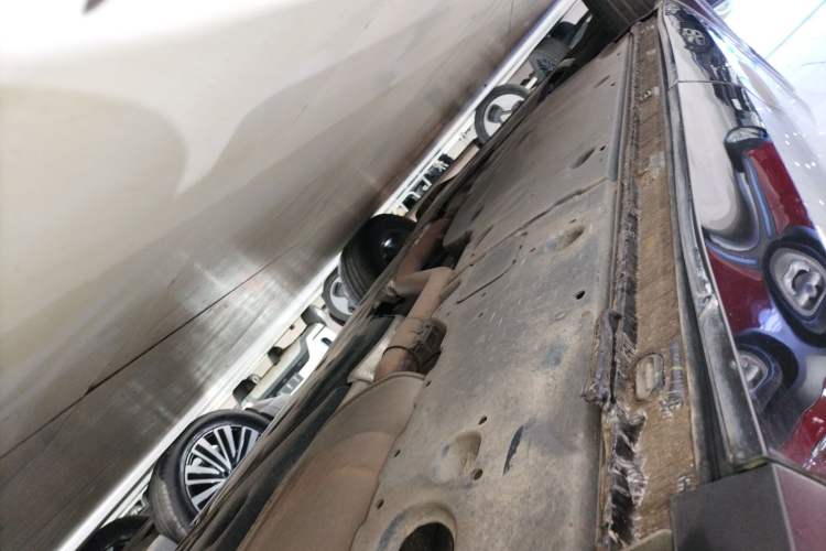 Used Volkswagen Teramont X 2021 330TSI Two-Wheel-Drive Luxury Edition Left Side Sill