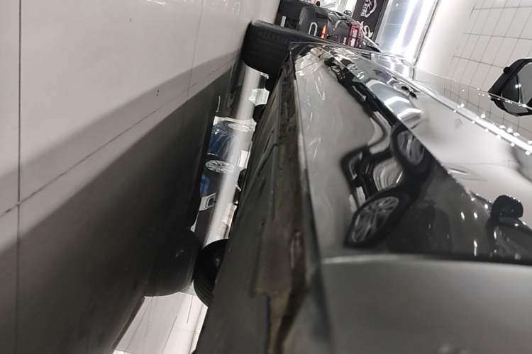 Used Volkswagen Teramont X 2021 330TSI Two-Wheel-Drive Luxury Edition Left Side Sill