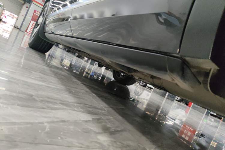 Used Volkswagen Teramont X 2021 530 V6 Four-Wheel Drive Prestige Luxury Edition Left Side Sill