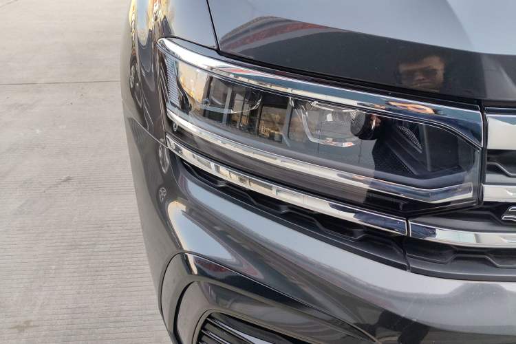 Used Volkswagen Teramont X 2021 380TSI Four-Wheel Drive Luxury Edition Right Front Headlight