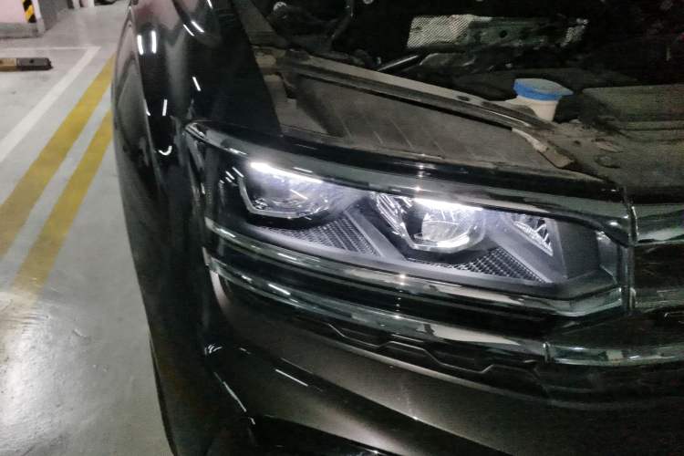 Used Volkswagen Teramont X 2021 380TSI Four-Wheel Drive Prestige Luxury Edition Right Front Headlight