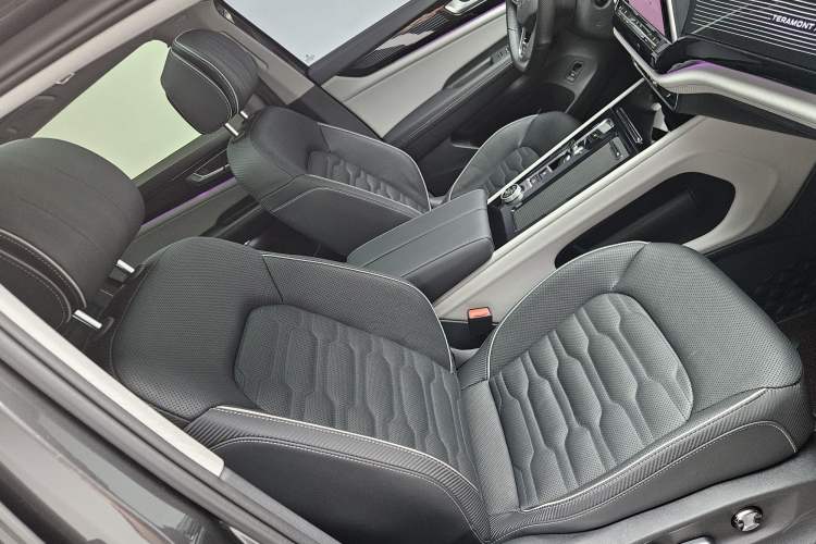Used Volkswagen Teramont X 2021 380TSI Four-Wheel Drive Prestige Flagship Edition Right Front Seat