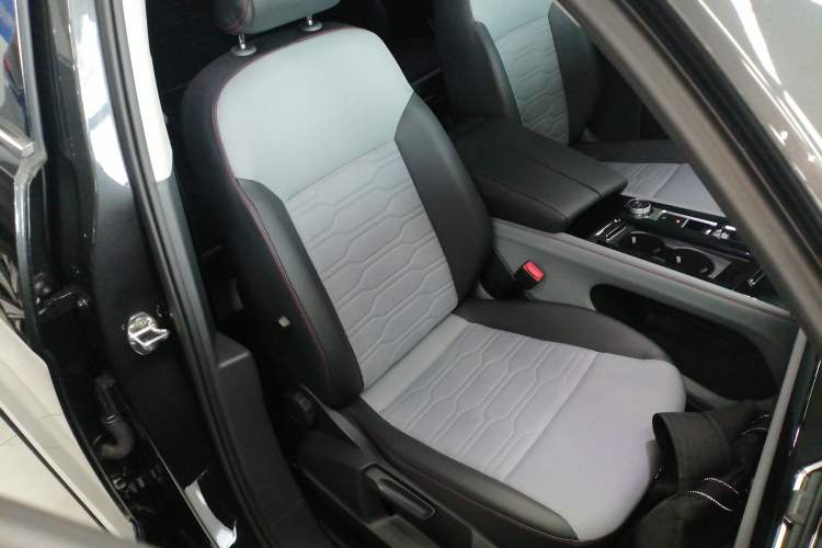 Used Volkswagen Teramont X 2021 380TSI Four-Wheel Drive Luxury Edition Right Front Seat