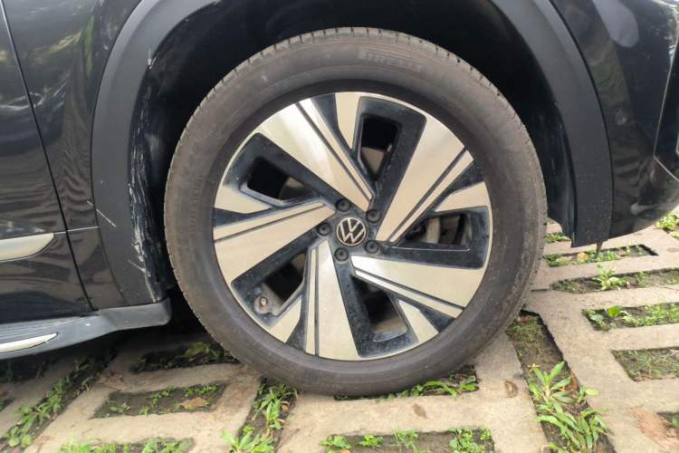 Used Volkswagen Teramont X 2021 380TSI Four-Wheel Drive Luxury Edition Right Front Wheel Hub