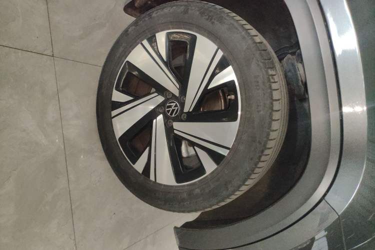 Used Volkswagen Teramont X 2021 330TSI Two-Wheel-Drive Prestige Luxury Edition Right Front Wheel Hub