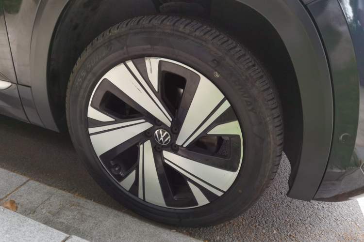 Used Volkswagen Teramont X 2021 380TSI Four-Wheel Drive Prestige Luxury Edition Right Front Wheel Hub