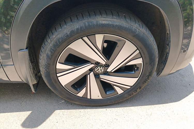 Used Volkswagen Teramont X 2021 380TSI Four-Wheel Drive Prestige Luxury Edition Right Front Wheel Hub