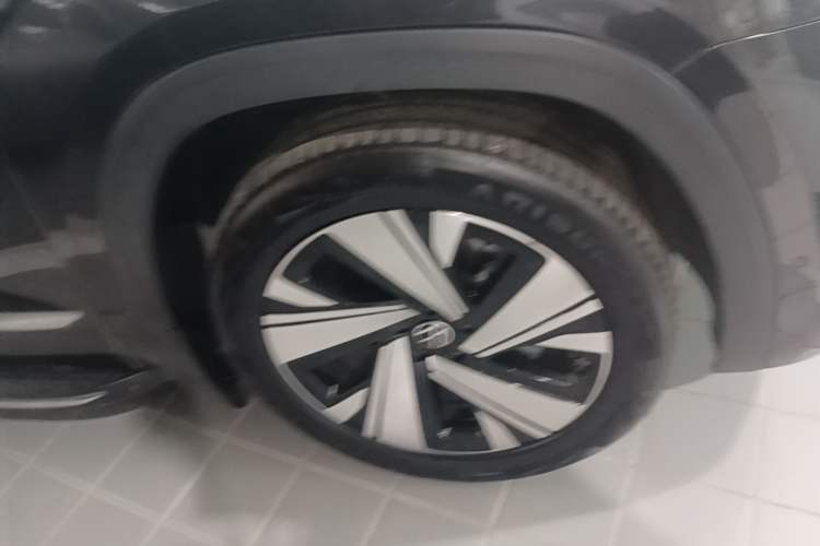 Used Volkswagen Teramont X 2021 530 V6 Four-Wheel Drive Prestige Luxury Edition Right Front Wheel Hub