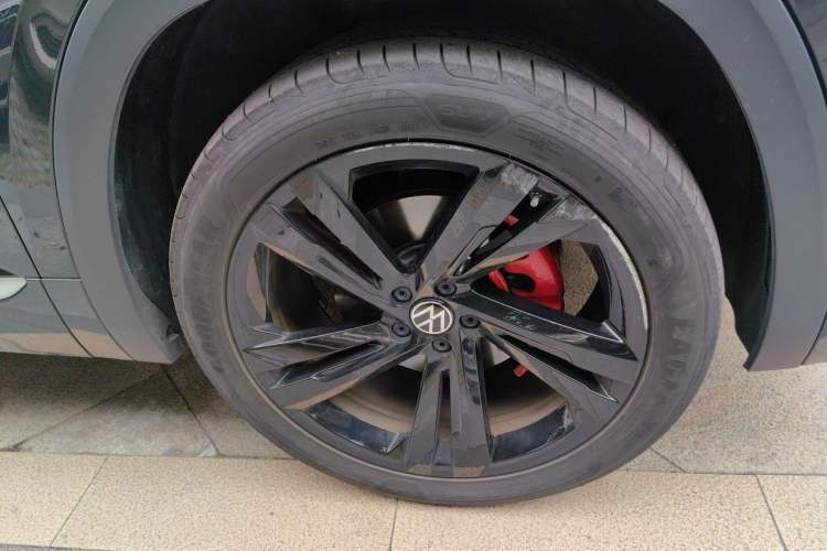 Used Volkswagen Teramont X 2021 380TSI Four-Wheel Drive Prestige Flagship Edition Right Front Wheel Hub