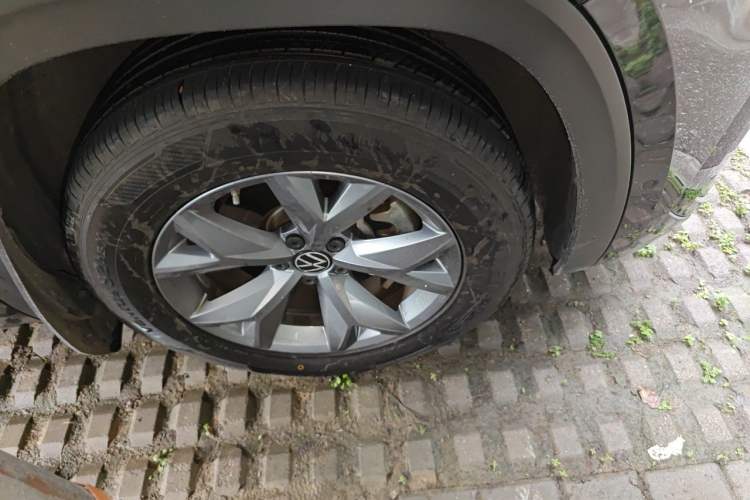 Used Volkswagen Teramont X 2021 380TSI Four-Wheel Drive Luxury Edition Right Front Wheel Hub