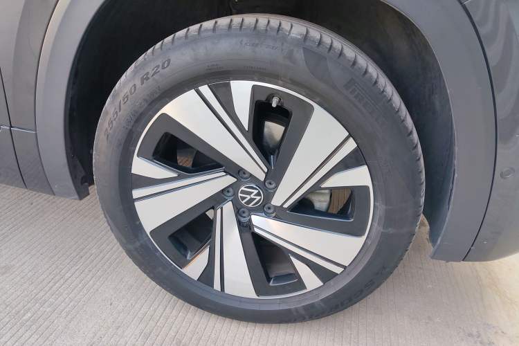 Used Volkswagen Teramont X 2021 380TSI Four-Wheel Drive Luxury Edition Right Front Wheel Hub