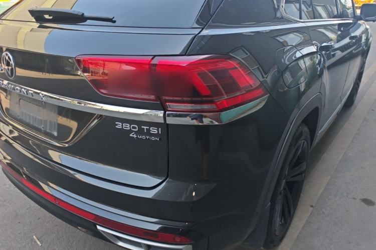 Used Volkswagen Teramont X 2021 380TSI Four-Wheel Drive Midnight Edition Right Rear Taillight
