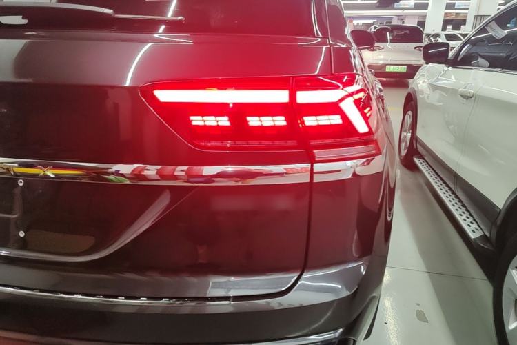 Used Volkswagen Teramont X 2021 330TSI Two-Wheel-Drive Prestige Luxury Edition Right Rear Taillight