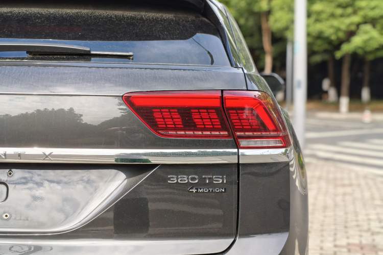 Used Volkswagen Teramont X 2021 380TSI Four-Wheel Drive Luxury Edition Right Rear Taillight