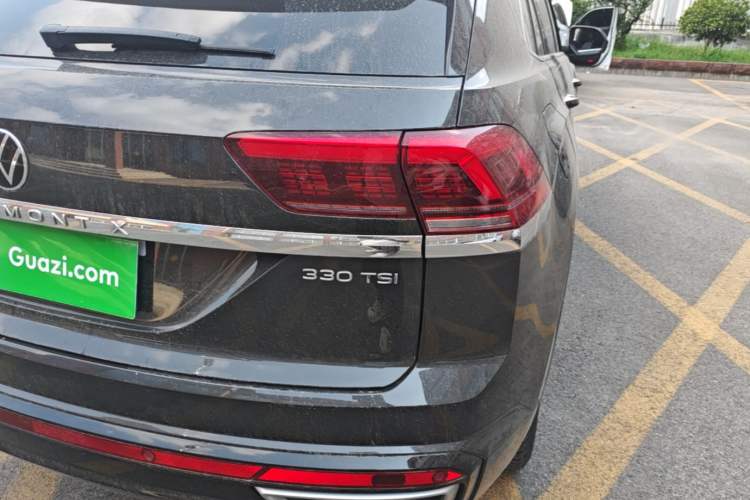 Used Volkswagen Teramont X 2021 330TSI Two-Wheel-Drive Prestige Luxury Edition Right Rear Taillight