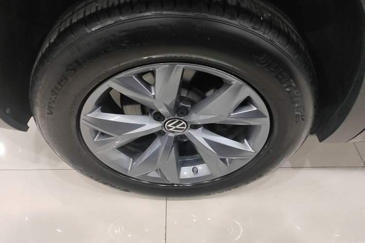 Used Volkswagen Teramont X 2021 330TSI Two-Wheel-Drive Luxury Edition Right Rear Wheel Hub
