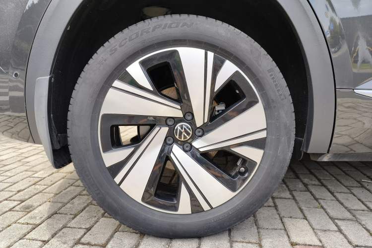 Used Volkswagen Teramont X 2021 380TSI Four-Wheel Drive Luxury Edition Right Rear Wheel Hub