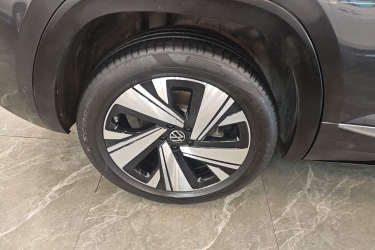 Used Volkswagen Teramont X 2021 380TSI Four-Wheel Drive Luxury Edition Right Rear Wheel Hub