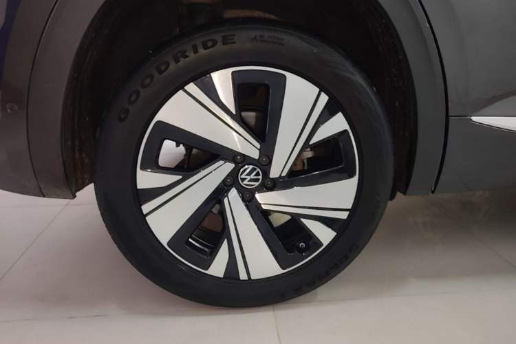 Used Volkswagen Teramont X 2021 380TSI Four-Wheel Drive Prestige Luxury Edition Right Rear Wheel Hub